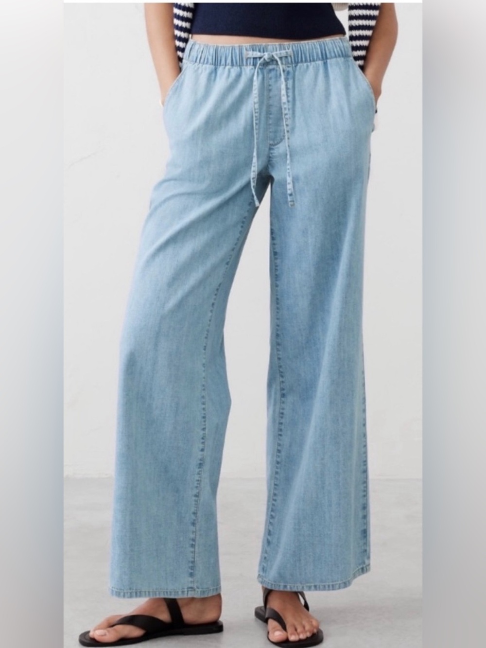 NWT! Banana Republic Wide Leg Mid Rise Summer Weight Drawstring Denim